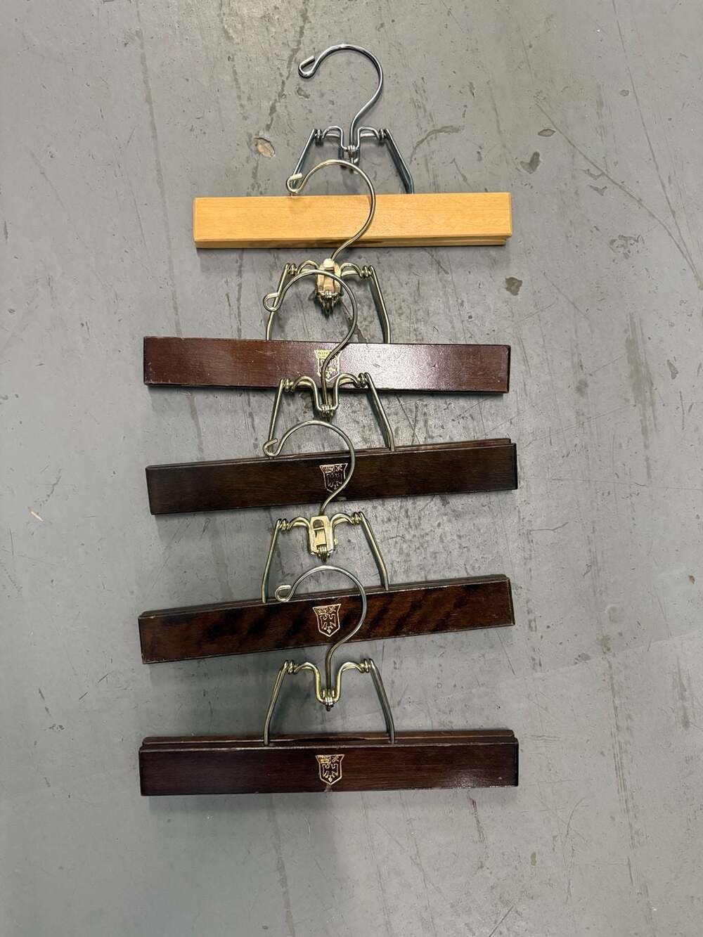 Lot of 4 + 1 reg Vtg Royal German " wood Pant Hangers Skirt trouser Clamp Hanger